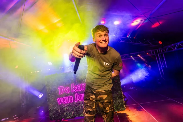 Carnaval zatter dan zat afgesloten in @kantinevanjantine 🩷📸 @tom_ruis_media